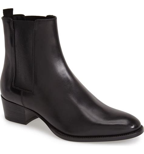 saint laurent wyatt chelsea boots.